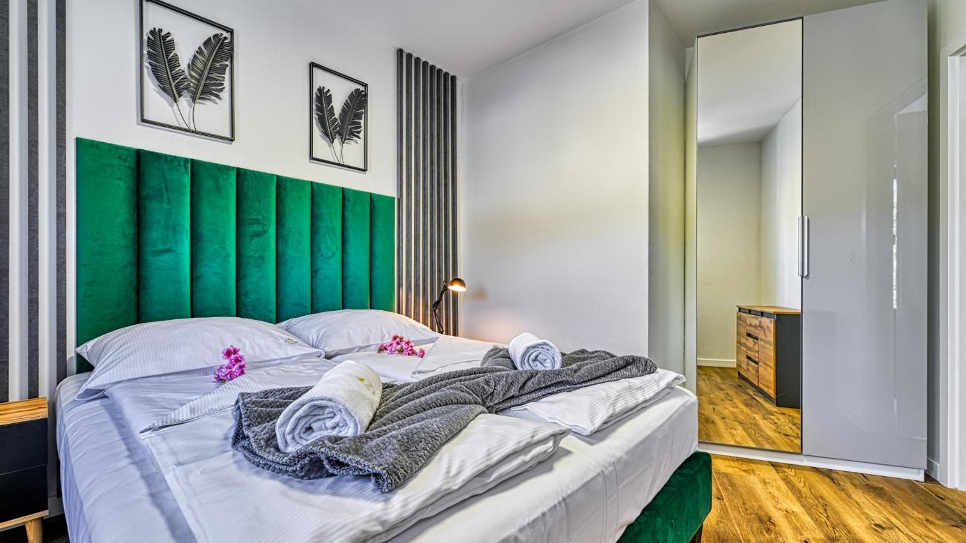 Apartamenty Z Basenem I Saunami Stone Hill Resort Vip Centrum By Royal Aparts Szklarska Poręba Eksteriør bilde