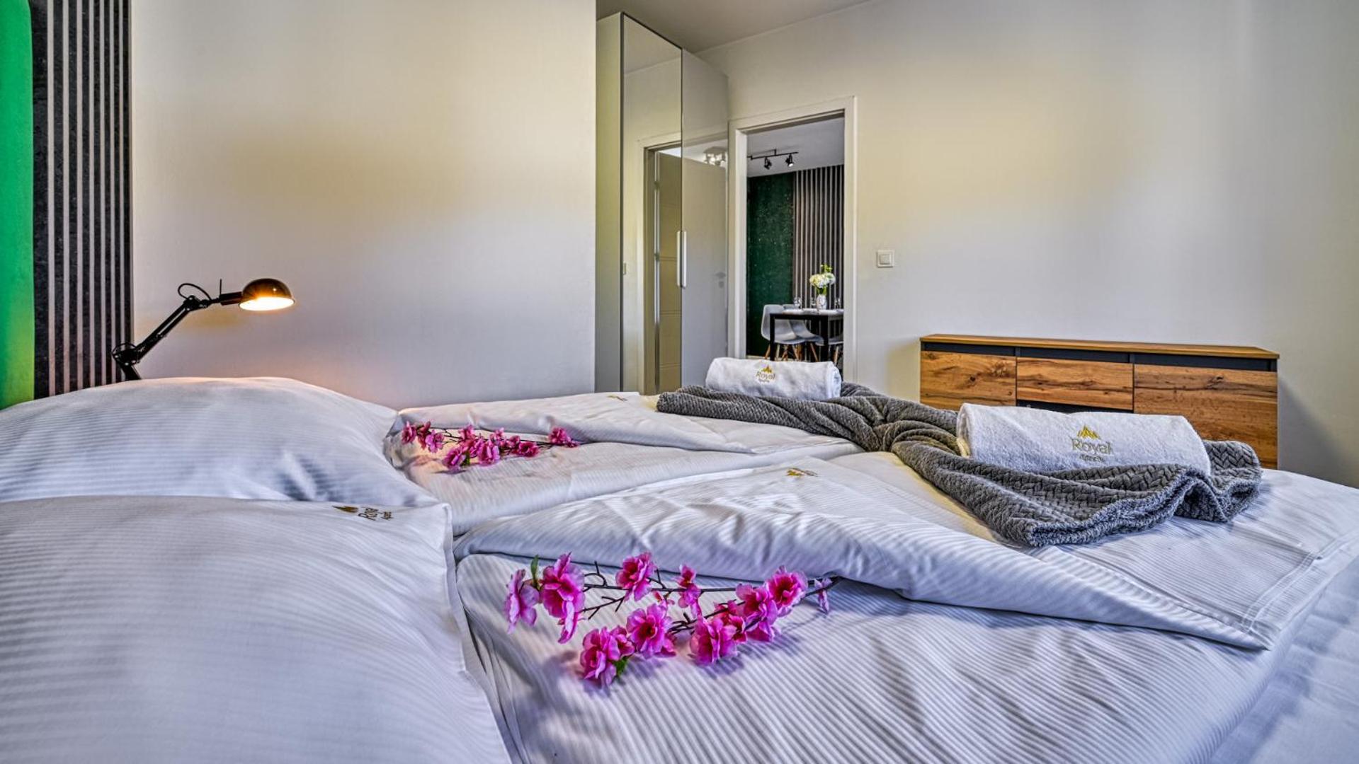 Apartamenty Z Basenem I Saunami Stone Hill Resort Vip Centrum By Royal Aparts Szklarska Poręba Eksteriør bilde